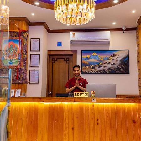 Hotel Yakroo Manang Kathmandu Exteriör bild