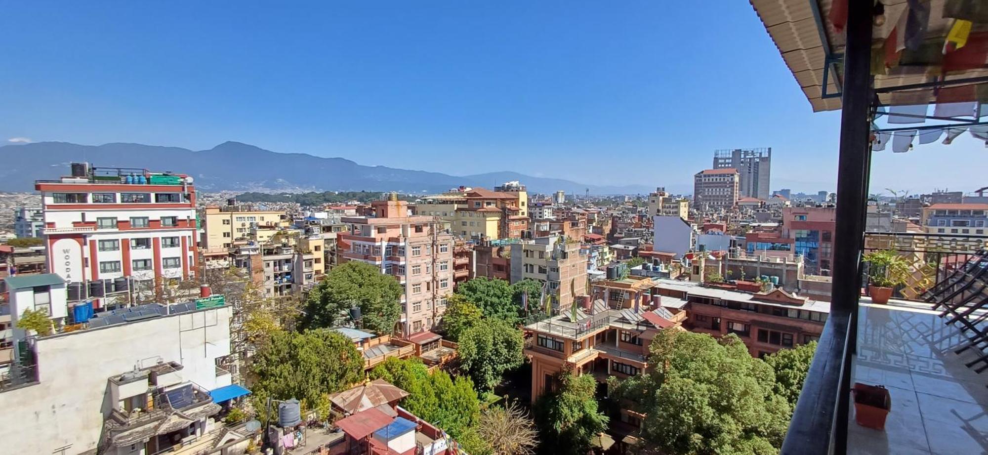 Hotel Yakroo Manang Kathmandu Exteriör bild