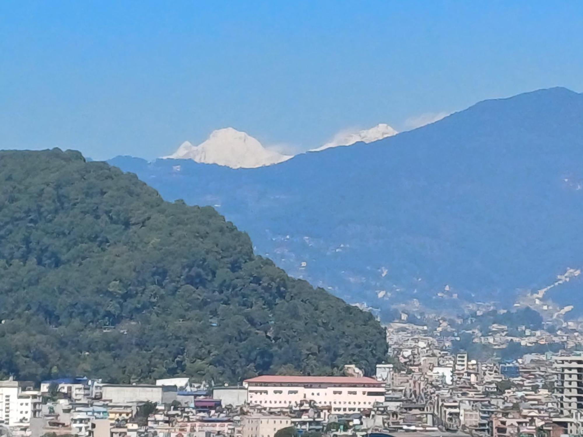 Hotel Yakroo Manang Kathmandu Exteriör bild