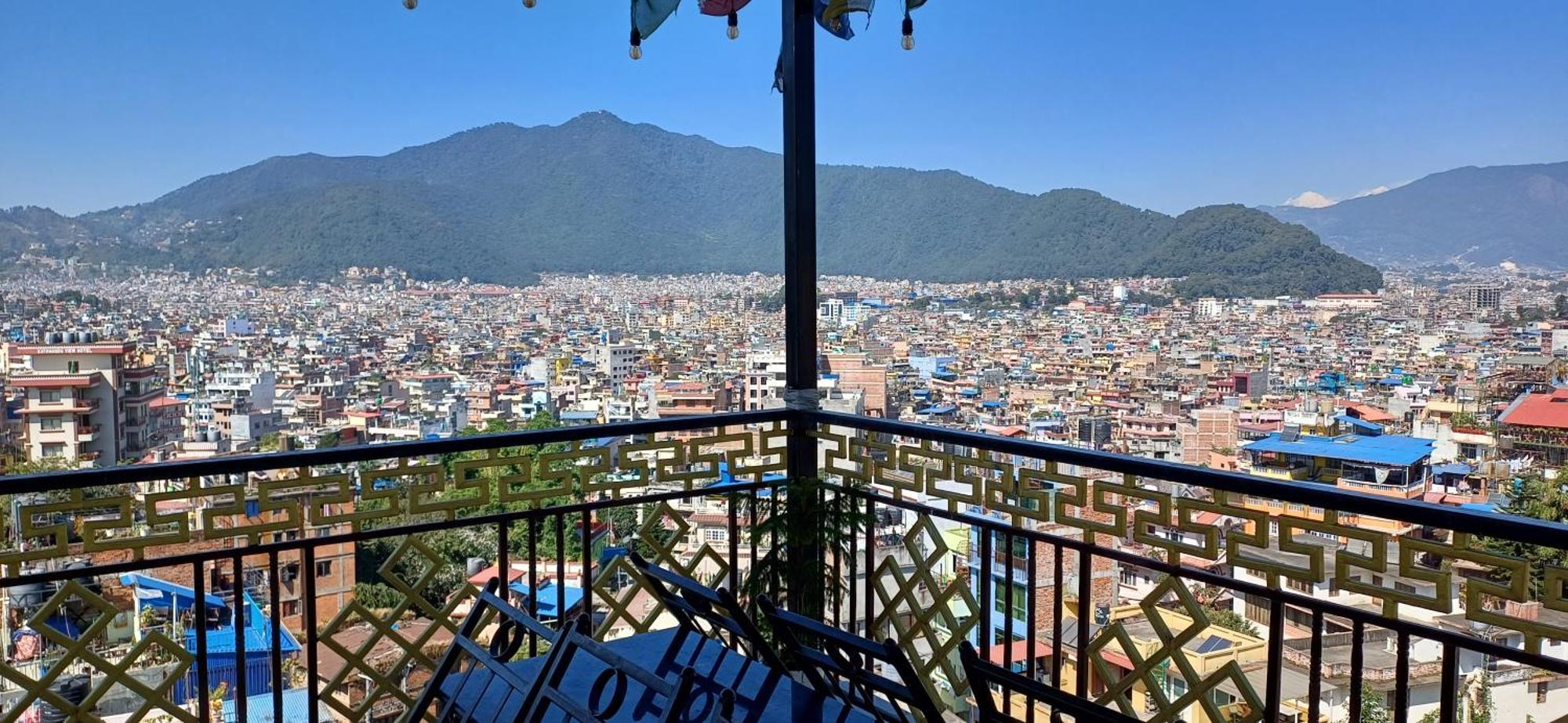 Hotel Yakroo Manang Kathmandu Exteriör bild