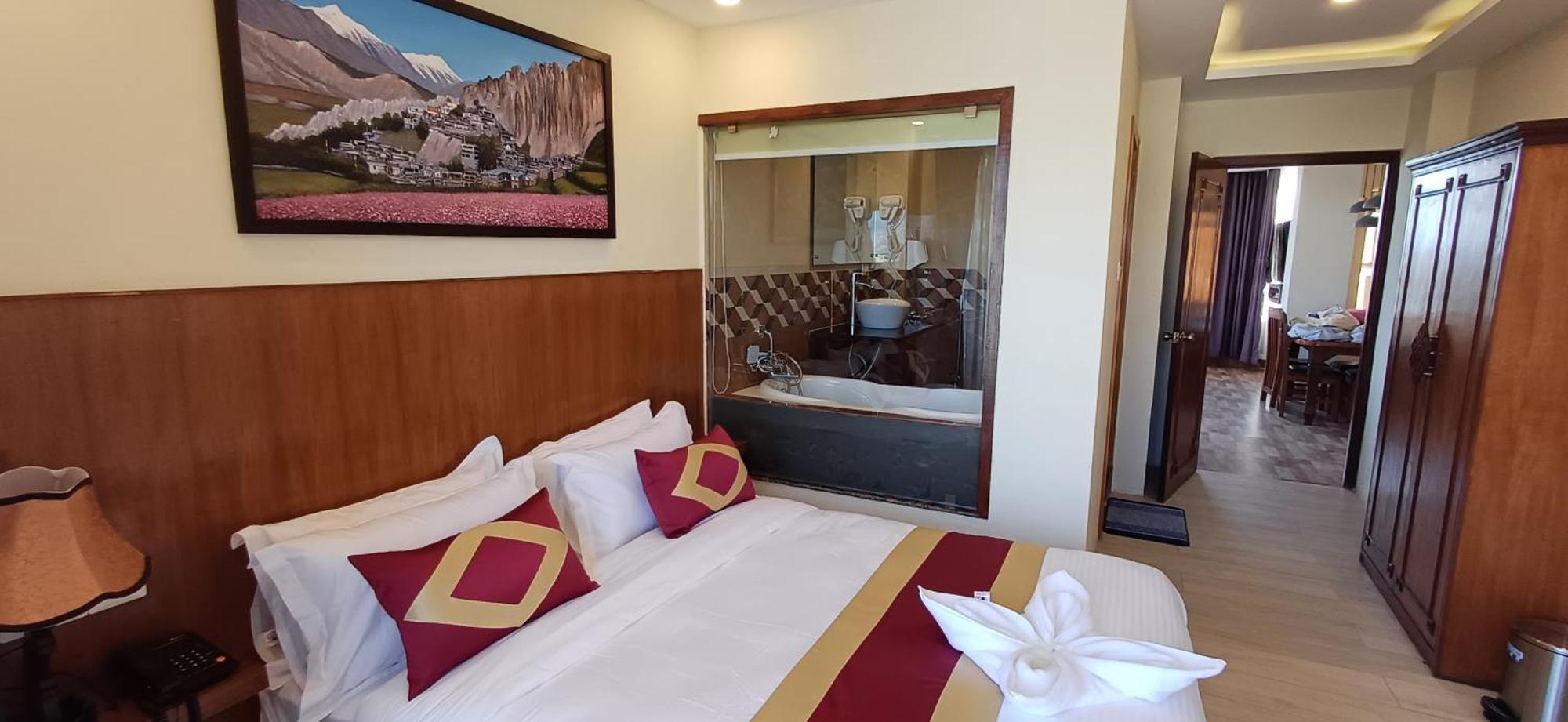 Hotel Yakroo Manang Kathmandu Exteriör bild