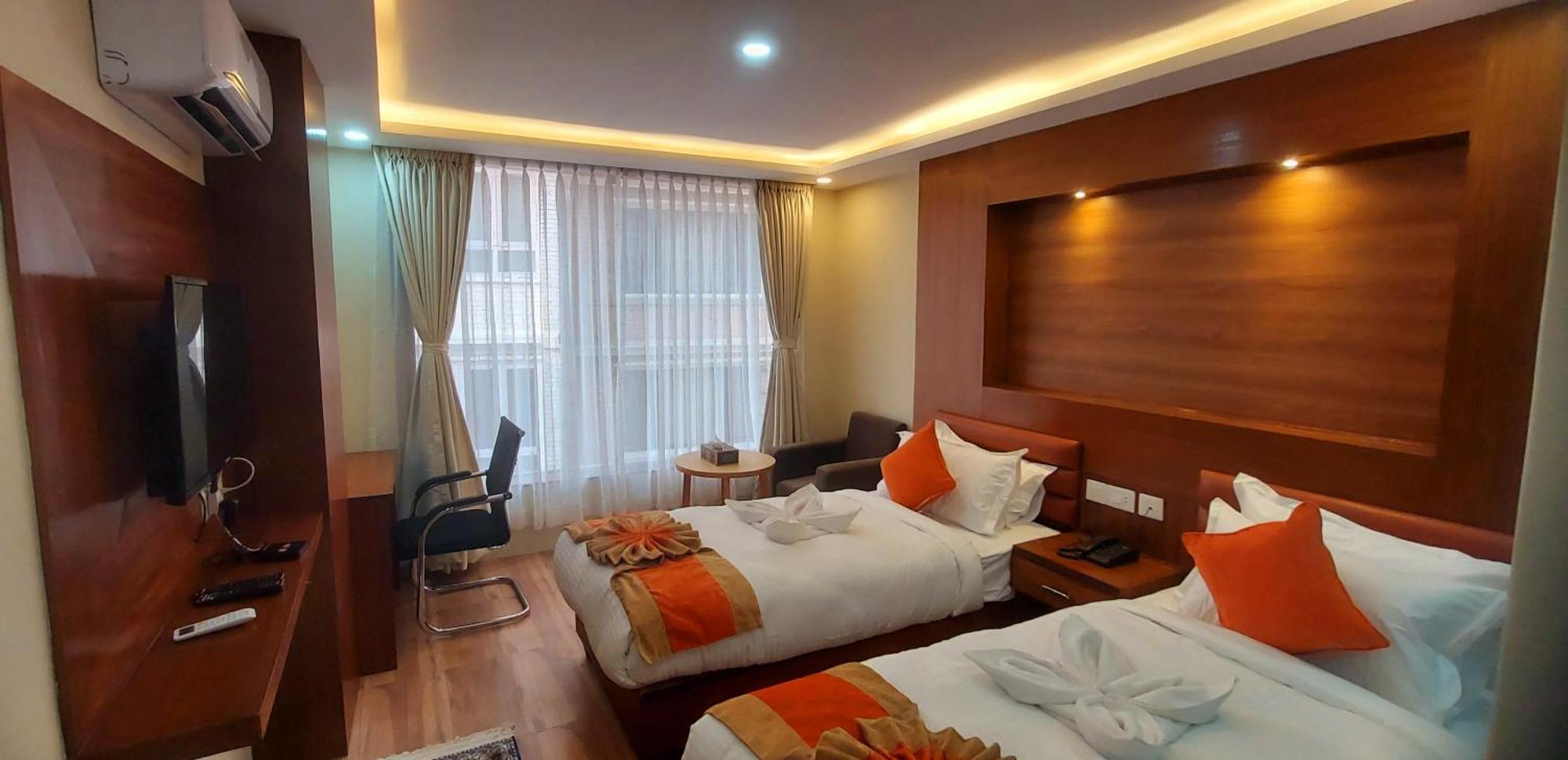 Hotel Yakroo Manang Kathmandu Exteriör bild