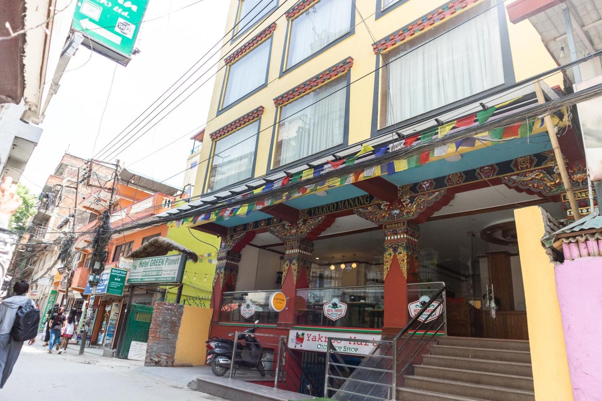 Hotel Yakroo Manang Kathmandu Exteriör bild