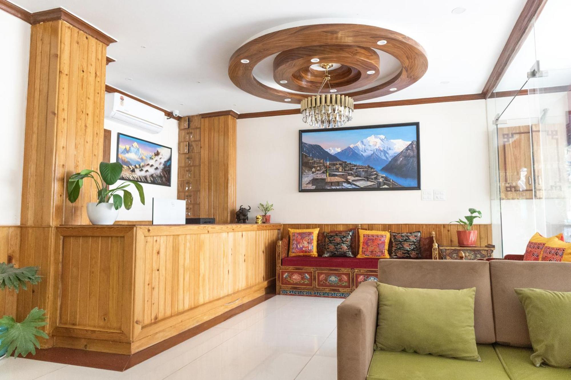 Hotel Yakroo Manang Kathmandu Exteriör bild