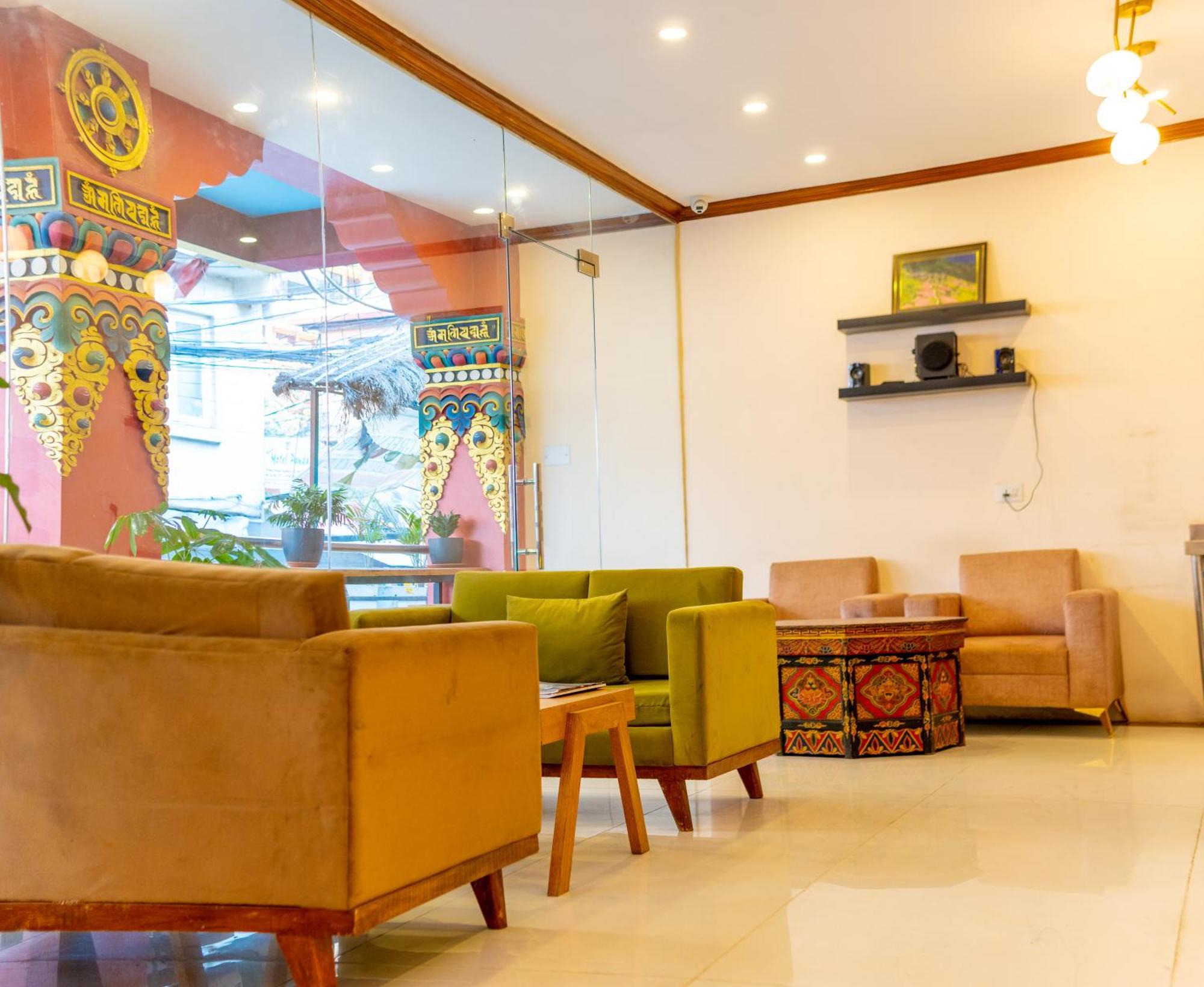 Hotel Yakroo Manang Kathmandu Exteriör bild